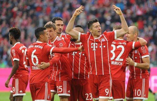 [天下足球]斯通斯绝杀 曼城客场险胜狼队.