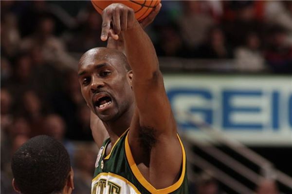 也让其他球 也让其他球